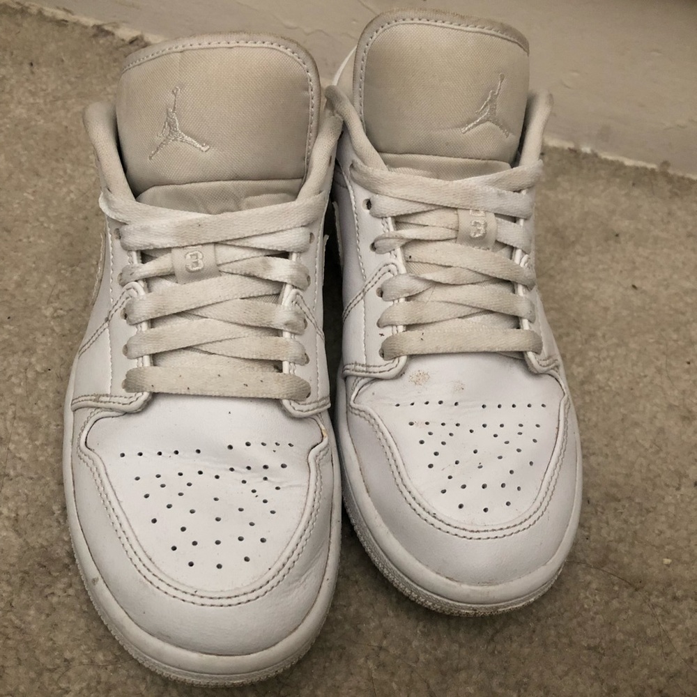 WMNS AIR JORDAN 1 LOW